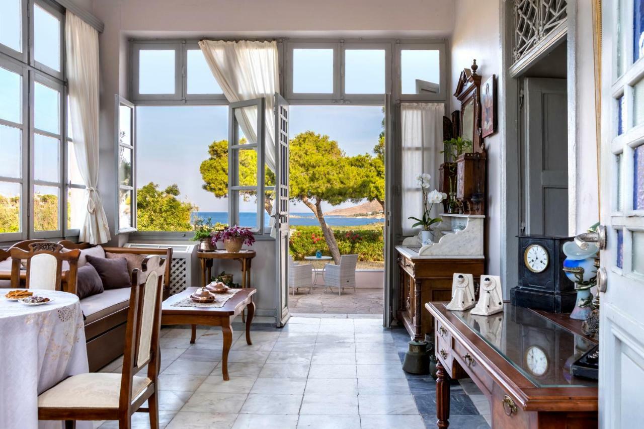 Dellagracia Mansion In Poseidonia Syros Villa Posidhonía Exterior photo