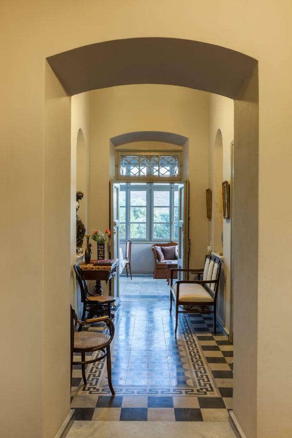 Dellagracia Mansion In Poseidonia Syros Villa Posidhonía Exterior photo