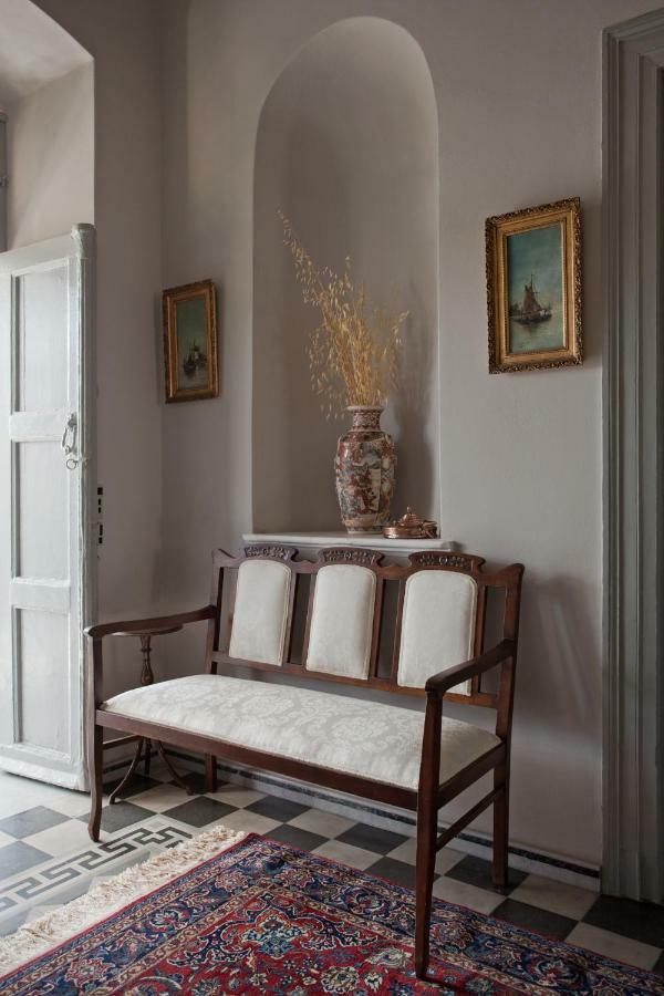 Dellagracia Mansion In Poseidonia Syros Villa Posidhonía Exterior photo